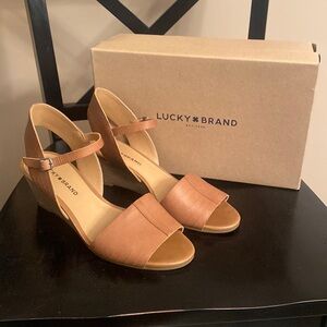 Lucky Brand brown sugar Felix leather sandals